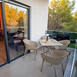 With Wifi Solaris, - 23949 Apartment